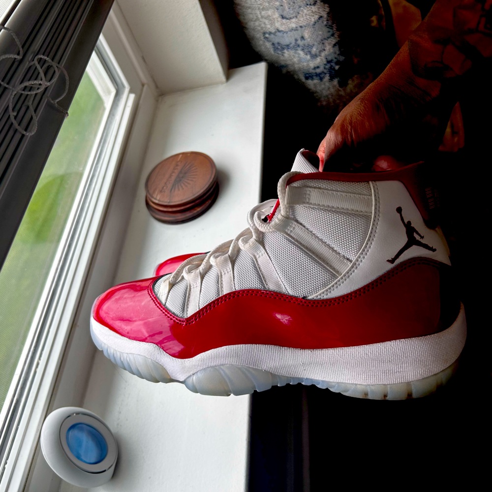 Men’s retro 11s , Og box included